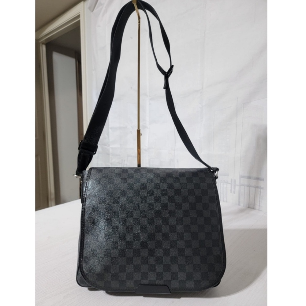 LOUIS VUITTON Renzo MM Messenger Bag Damier Graphite Unisex - Picture 2 of 12